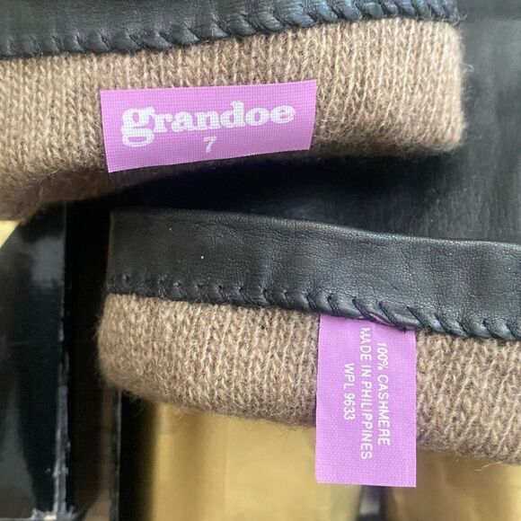 Vintage Womens Isotoner Black Leather Gloves w Cashmere Lining - Picture 4 of 4